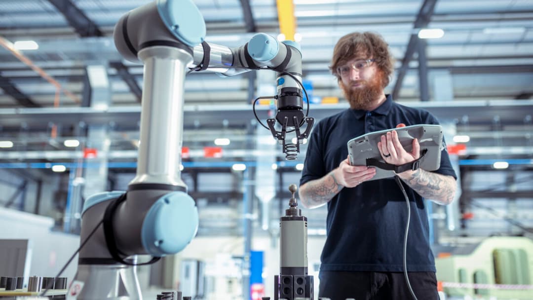 New Universal Robotic Control Software Prevents Joint Jams and Fosters Cross-Platform Learning