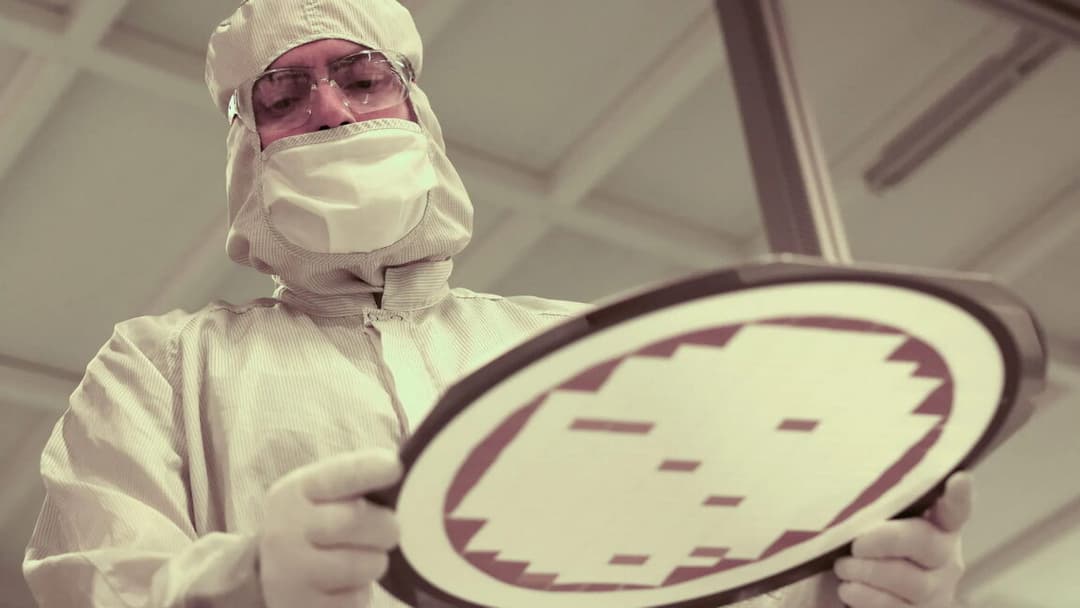 Intel's Strategic Pivot: Betting "All-In" on Advanced Packaging for AI Dominance